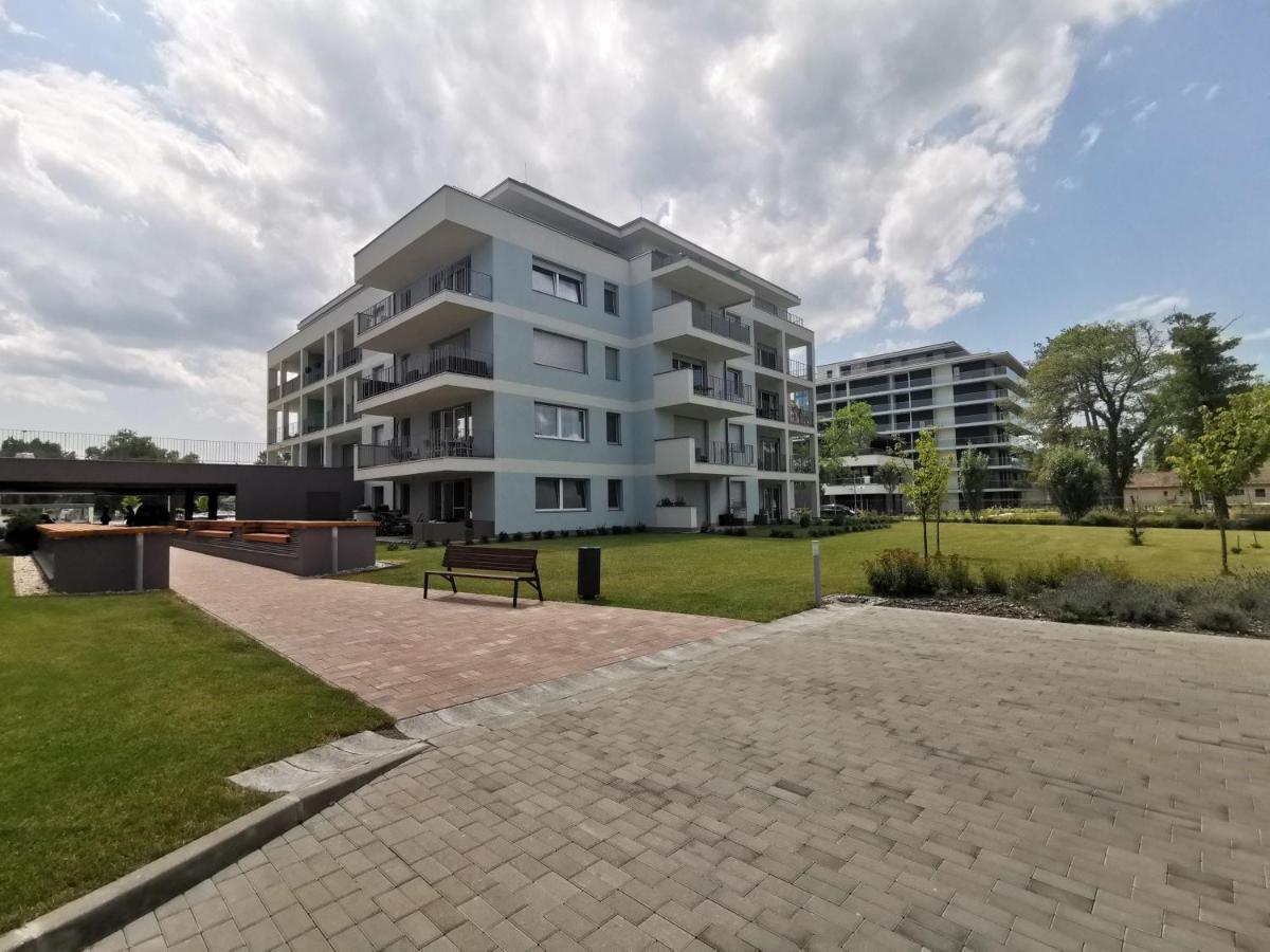 Vízpart Honvéd Apartman Balatonlelle Exterior foto